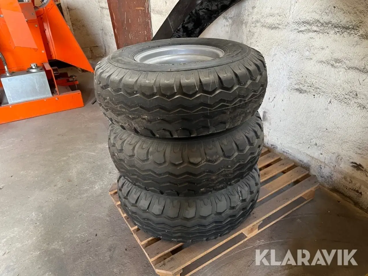 Billede 1 - Dæk Superking Implement