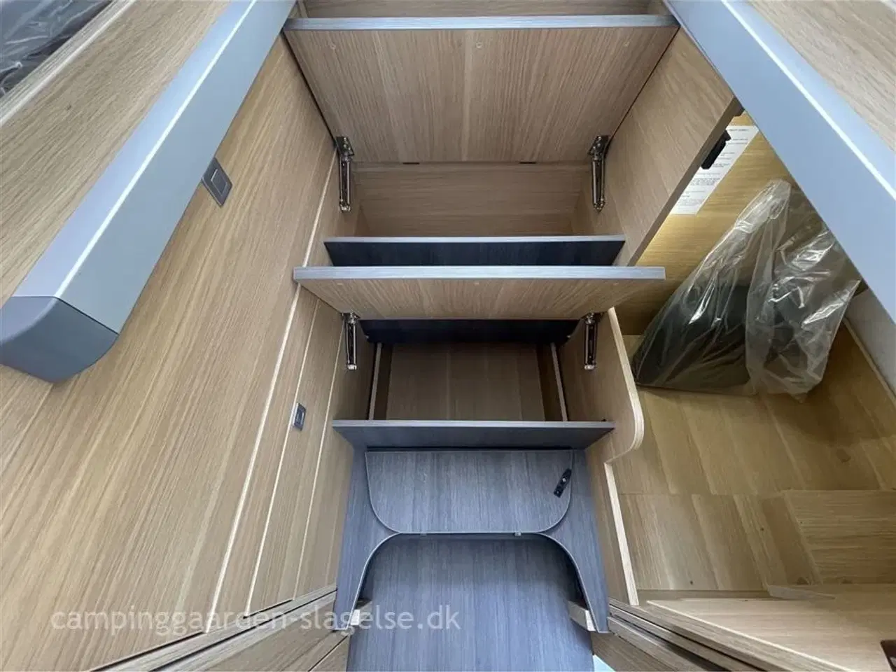Billede 23 - 2023 - Adria Matrix Plus 670 SL   AUTOMATGEAR