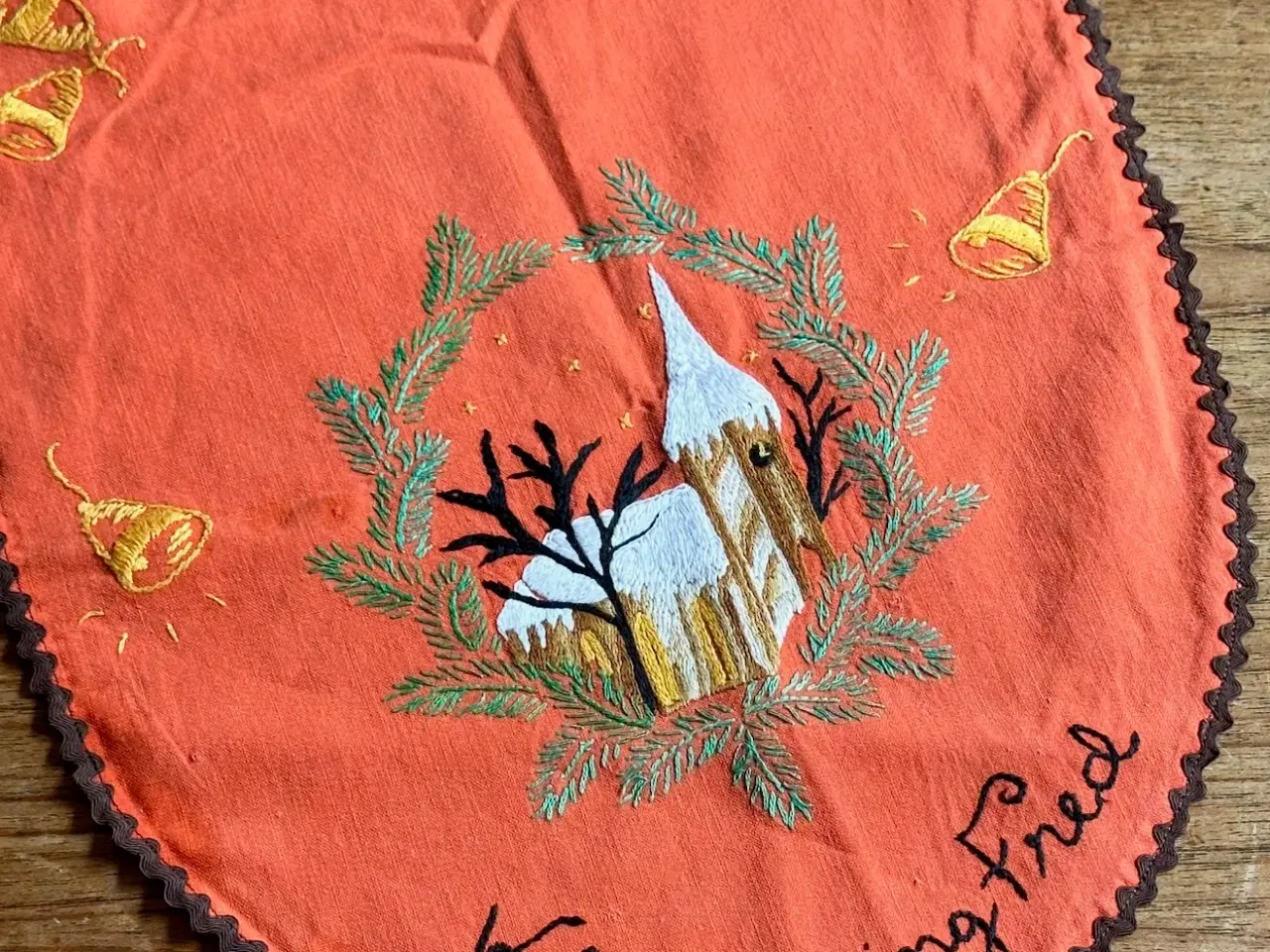 Billede 4 - Antik bordløber, håndbroderet, 61 x 30 cm