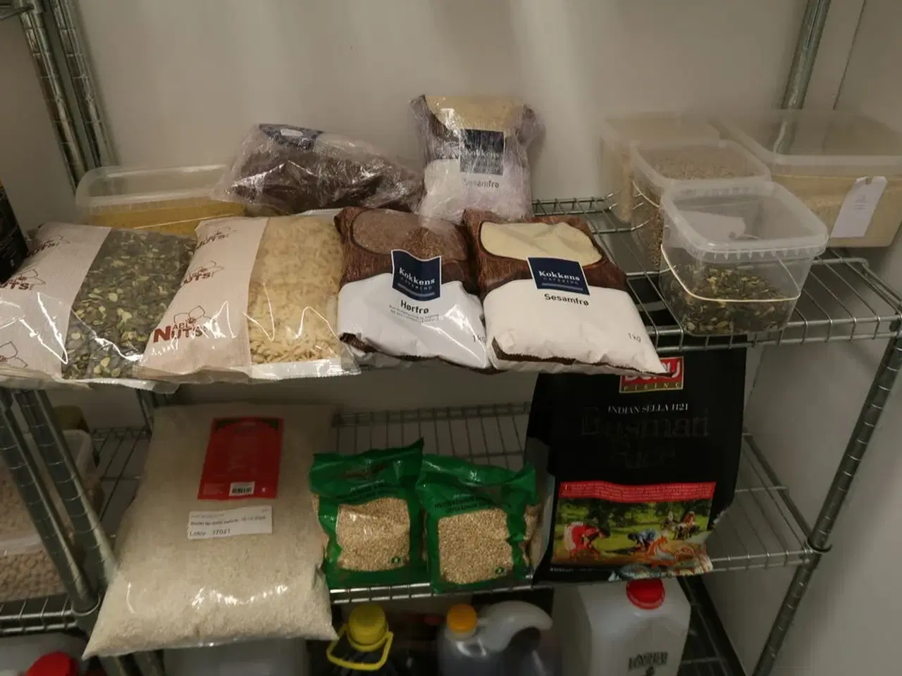 Billede 9 - 3 stk. trådreoler på hjul med indhold