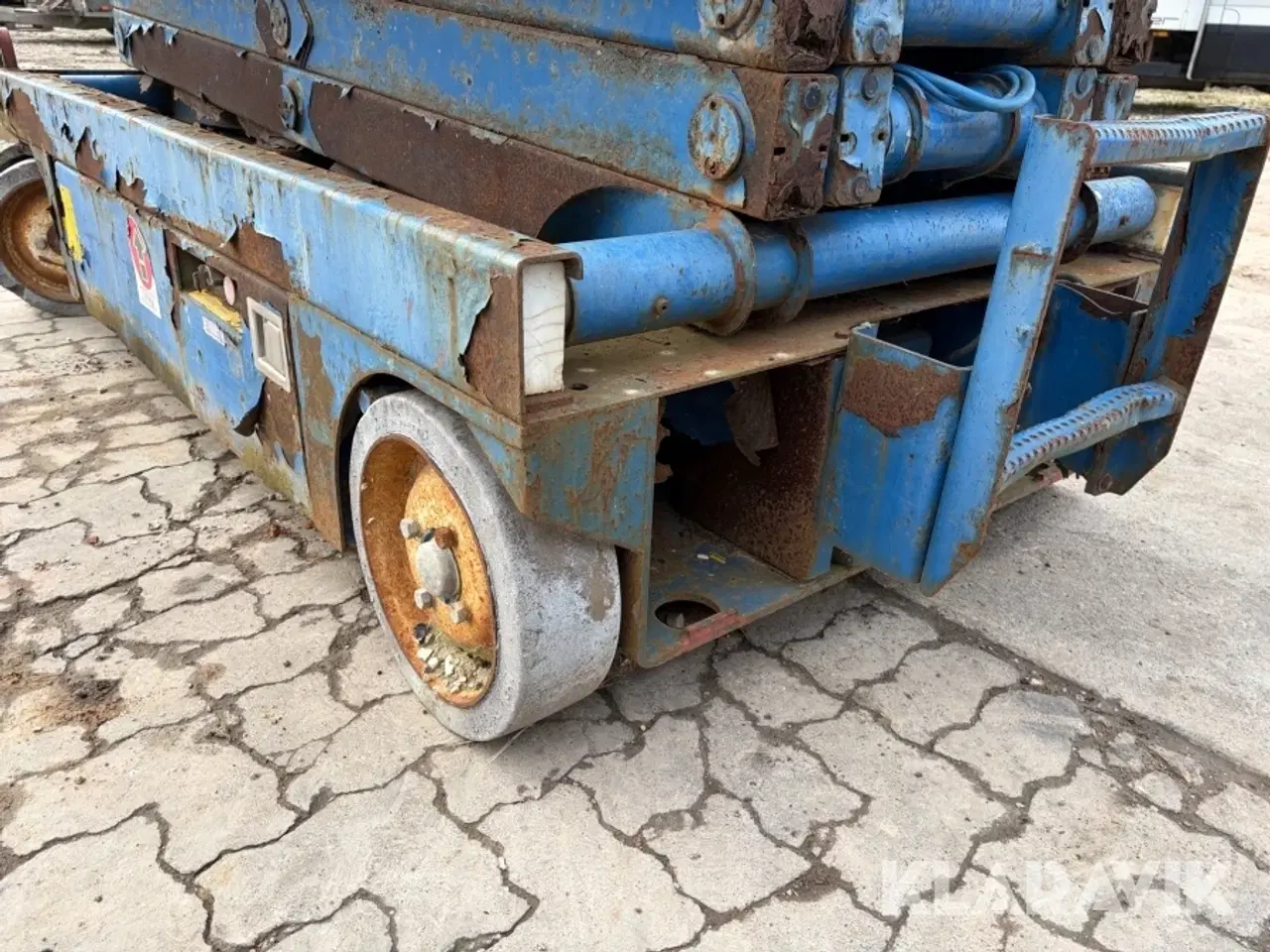 Billede 11 - Sakselift Upright X26N