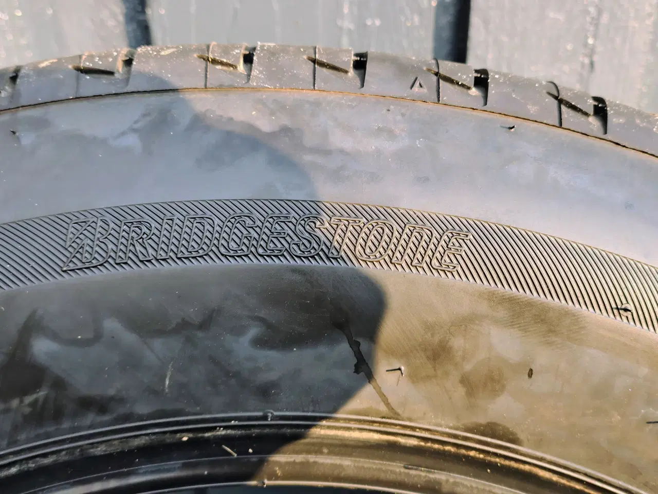 Billede 1 - Sommerdæk mrk. Bridgestone 235103H/60R18 