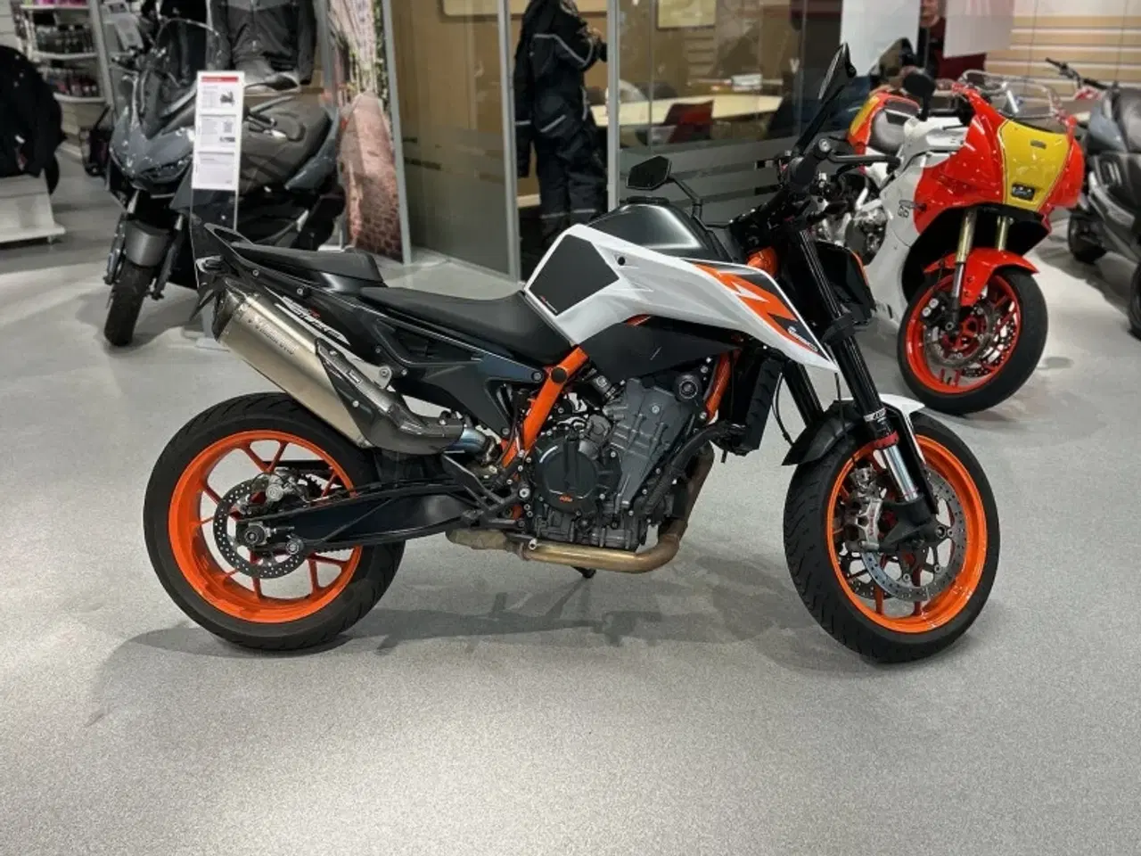 Billede 14 - KTM 890 Duke R