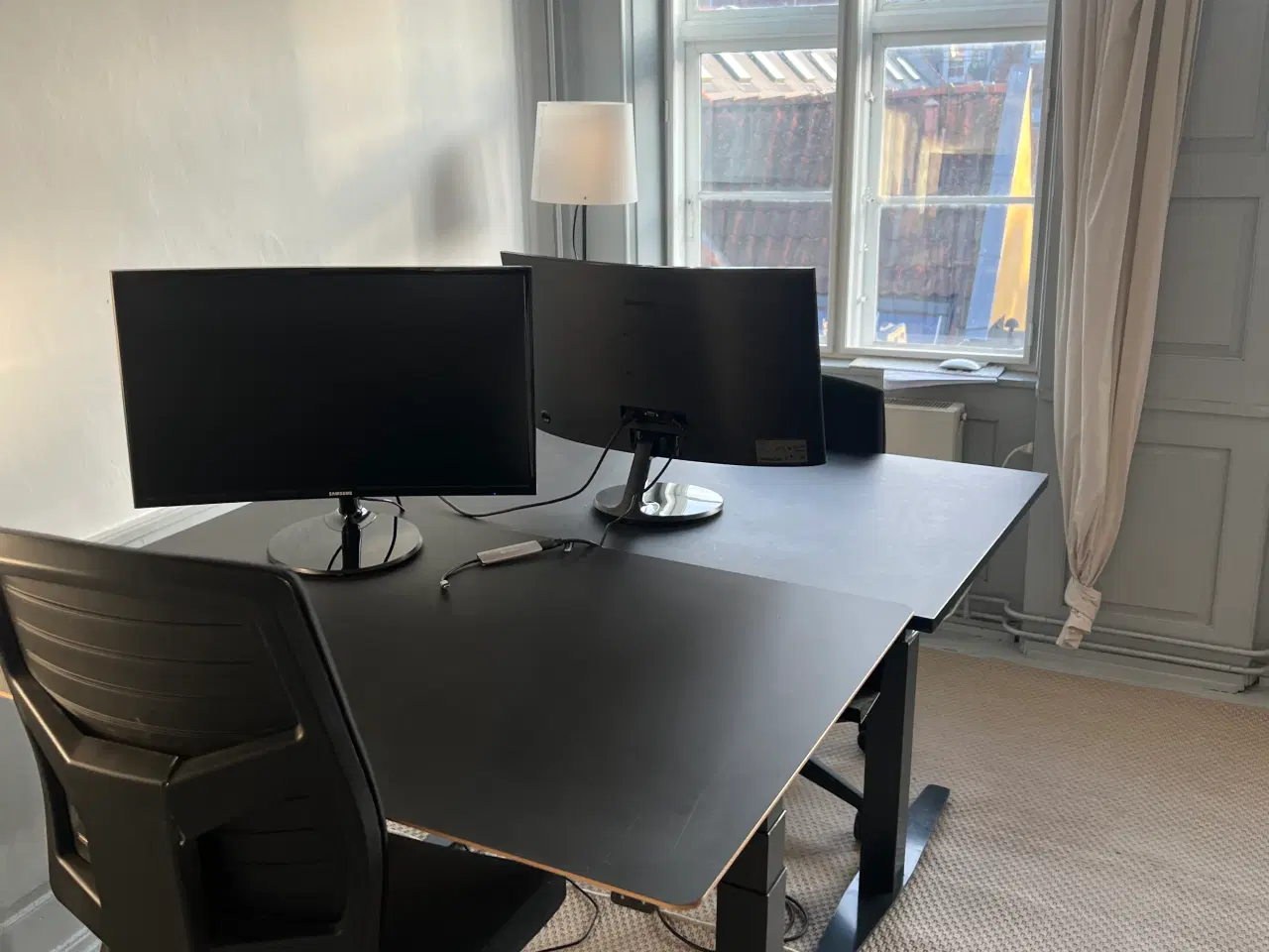 Billede 1 - Sort hæve-sænke bord