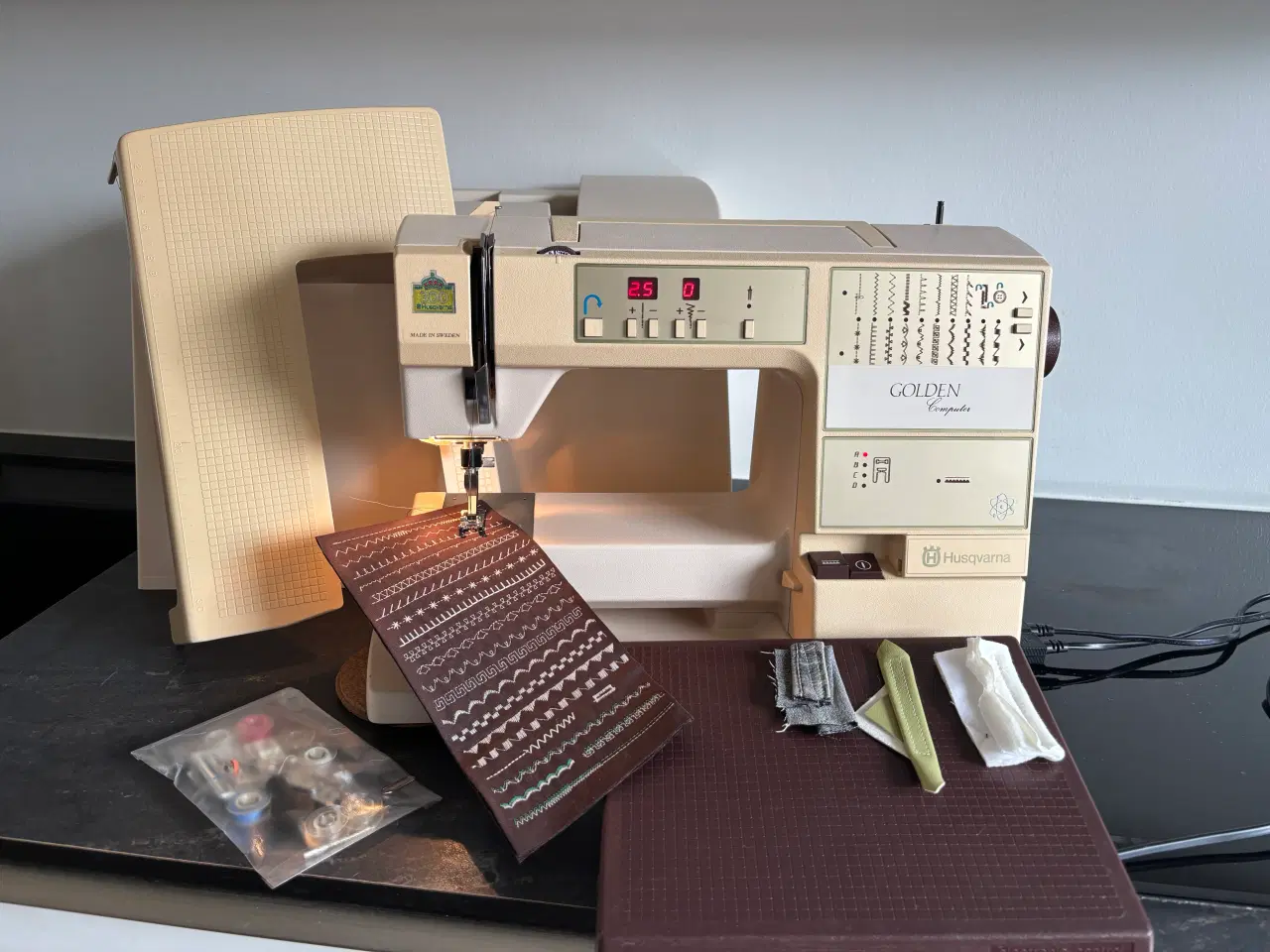 Billede 1 - Husqvarna golden computer symaskine