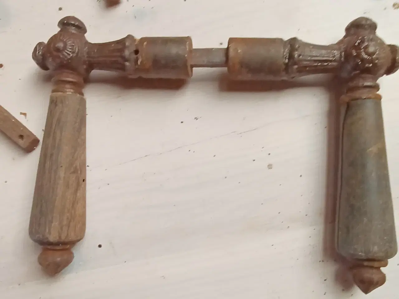 Billede 20 - Antikke dørgreb.