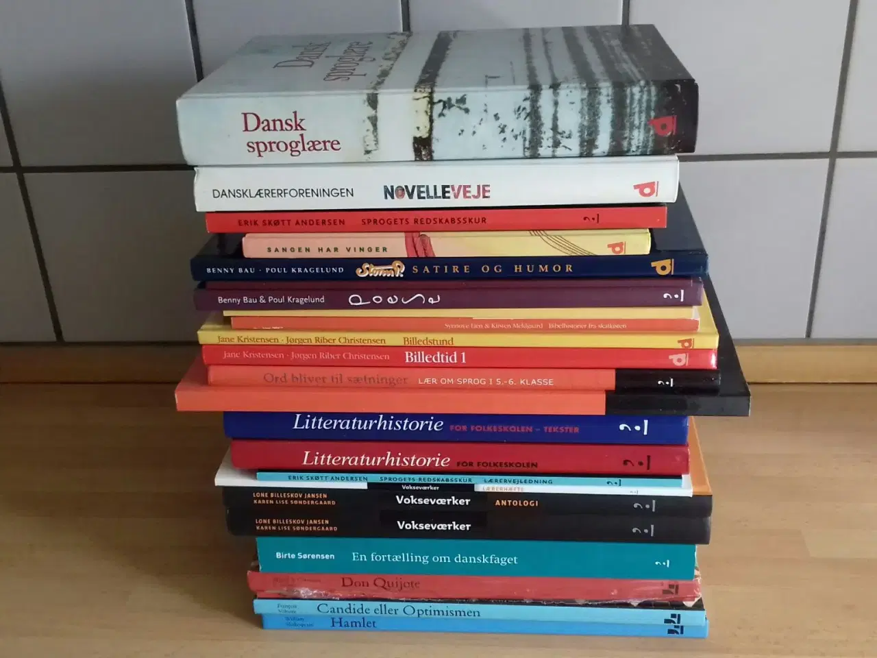 Billede 1 - Dansk bøger.