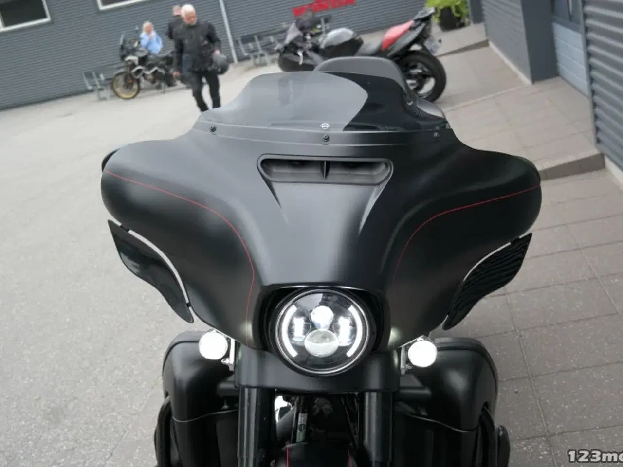 Billede 15 - Harley-Davidson FLHXS Street Glide Special MC-SYD       BYTTER GERNE