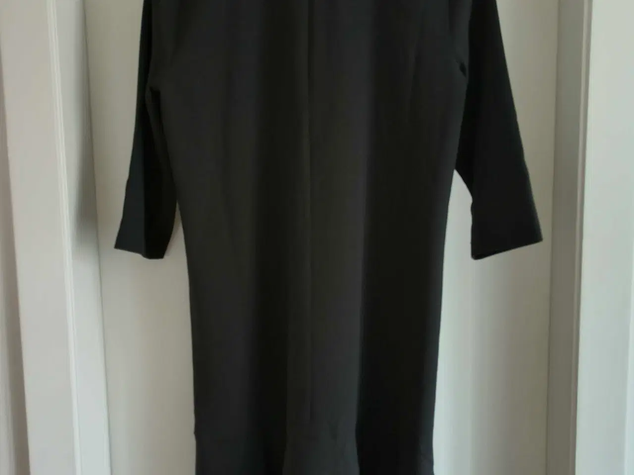 Billede 2 - Ganni kjole str 40