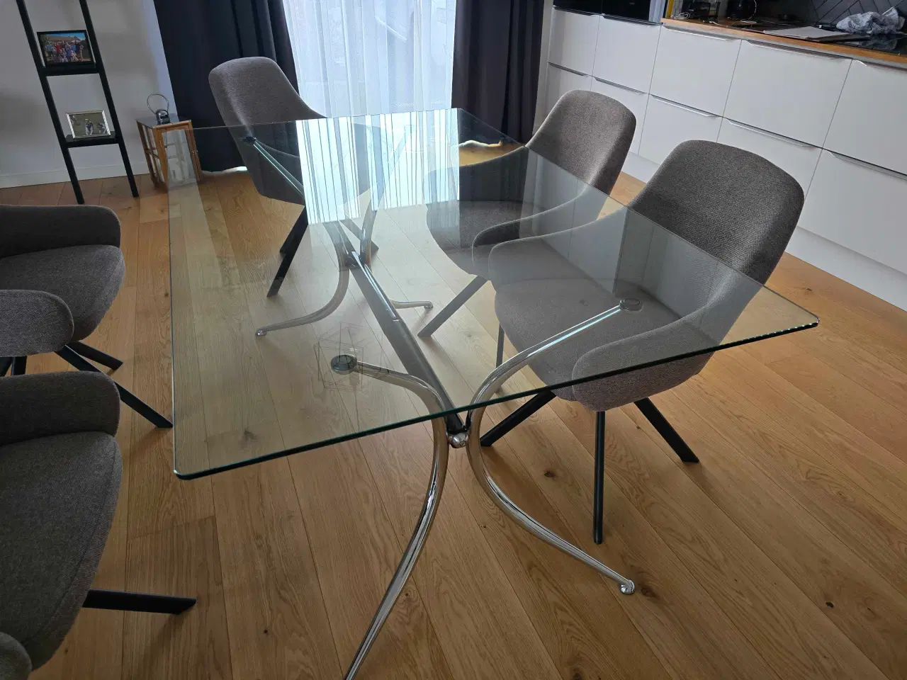 Billede 3 - Flot glasbord