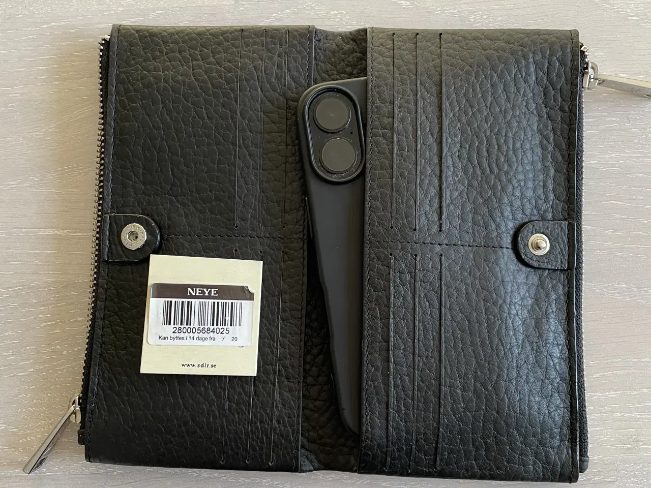 Billede 4 - Ny sort læder clutch