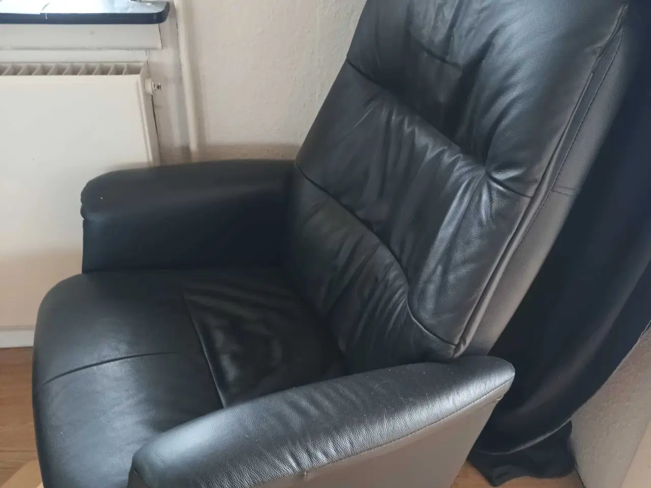 Billede 2 - Lænestol med skammel