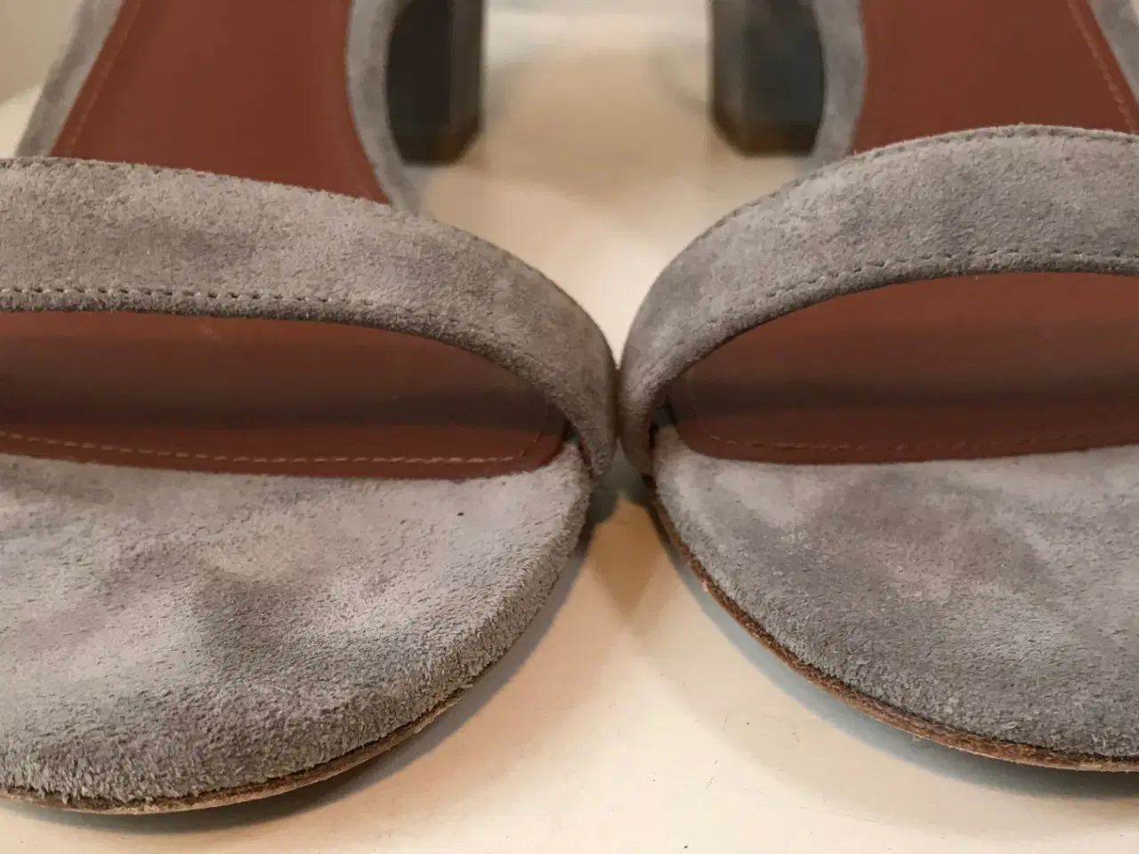 Billede 3 - Yvonne Koné, grå sandaler, str 41