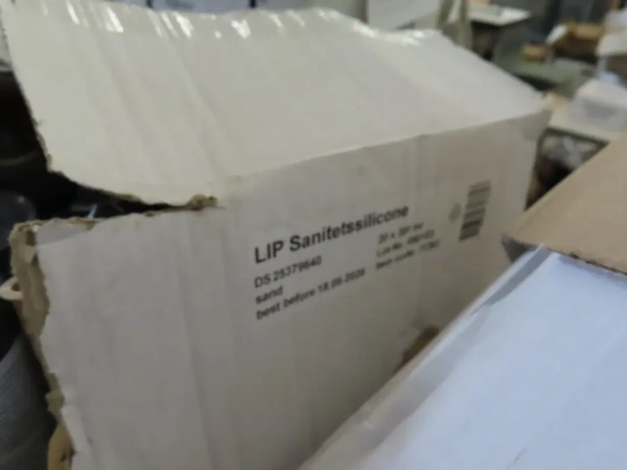 Billede 2 - indhold i Pallekar med diverse byggefuge