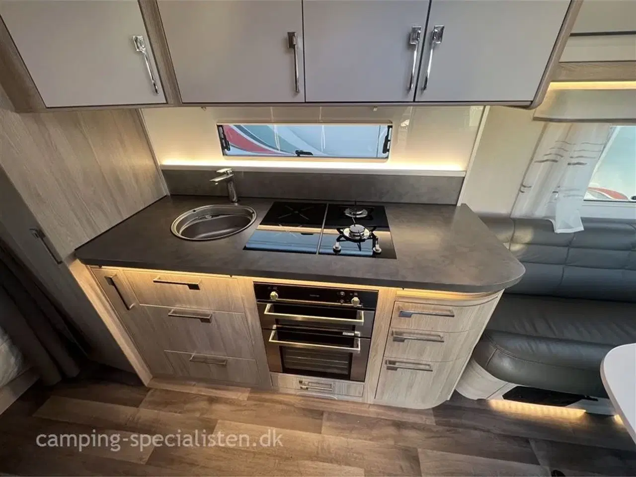 Billede 19 - 2022 - Kabe Imperial 600 XL KS Kabe Imperial 600 XL KS 2022 - Se den nu hos Camping-Specialisten.dk