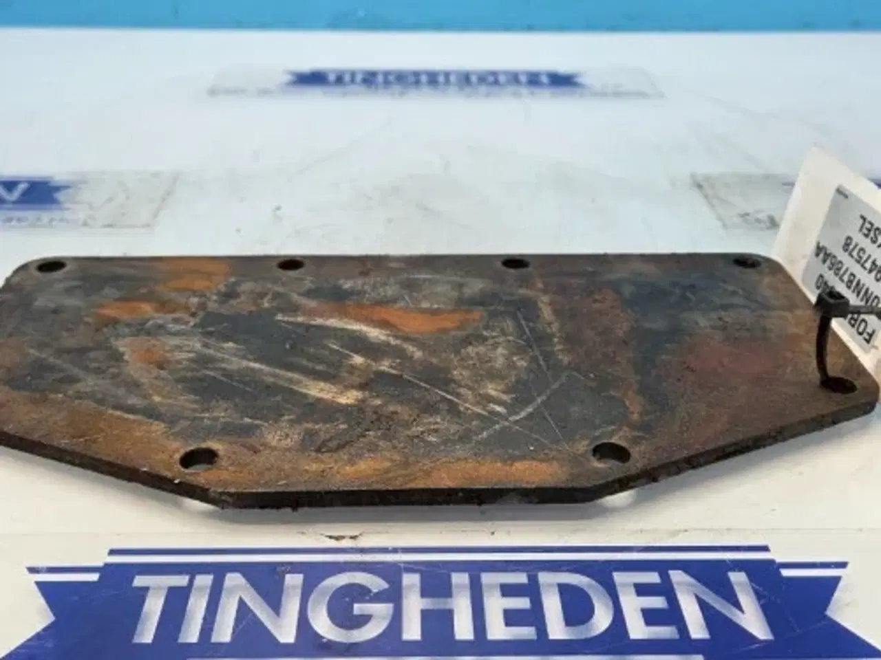 Billede 3 - Ford 8340 Dæksel E0NNB786AA