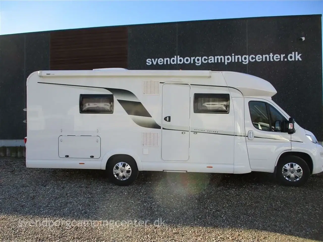 Billede 2 - 2022 - Hobby Optima On Tour T70 E Fremstår som en ny og med rigtig meget udstyr.