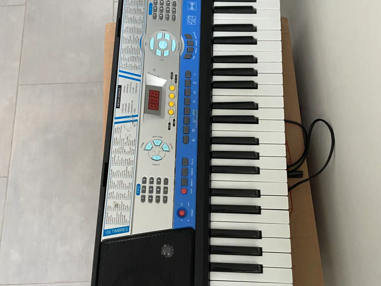 Billede 1 - Sjov keyboard med masser af lys og muligheder 