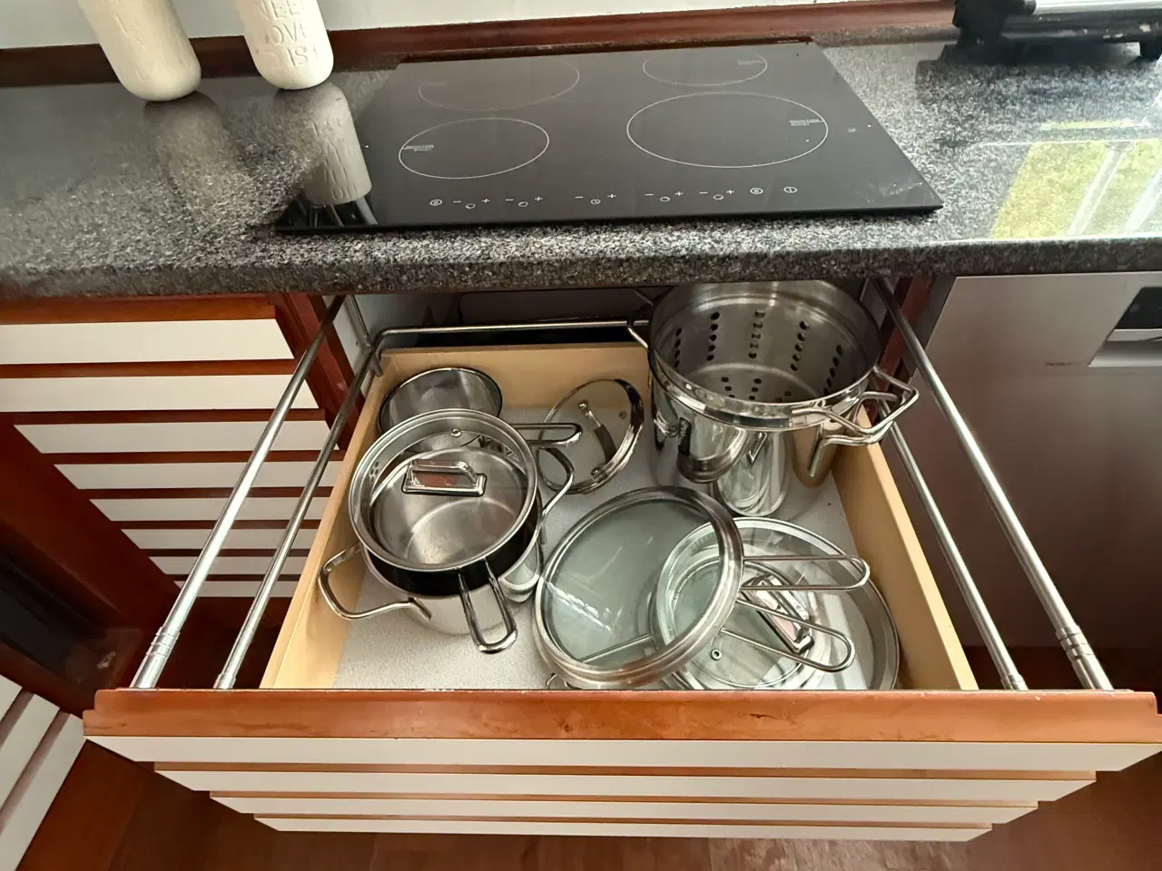 Billede 3 - Uniform køkken