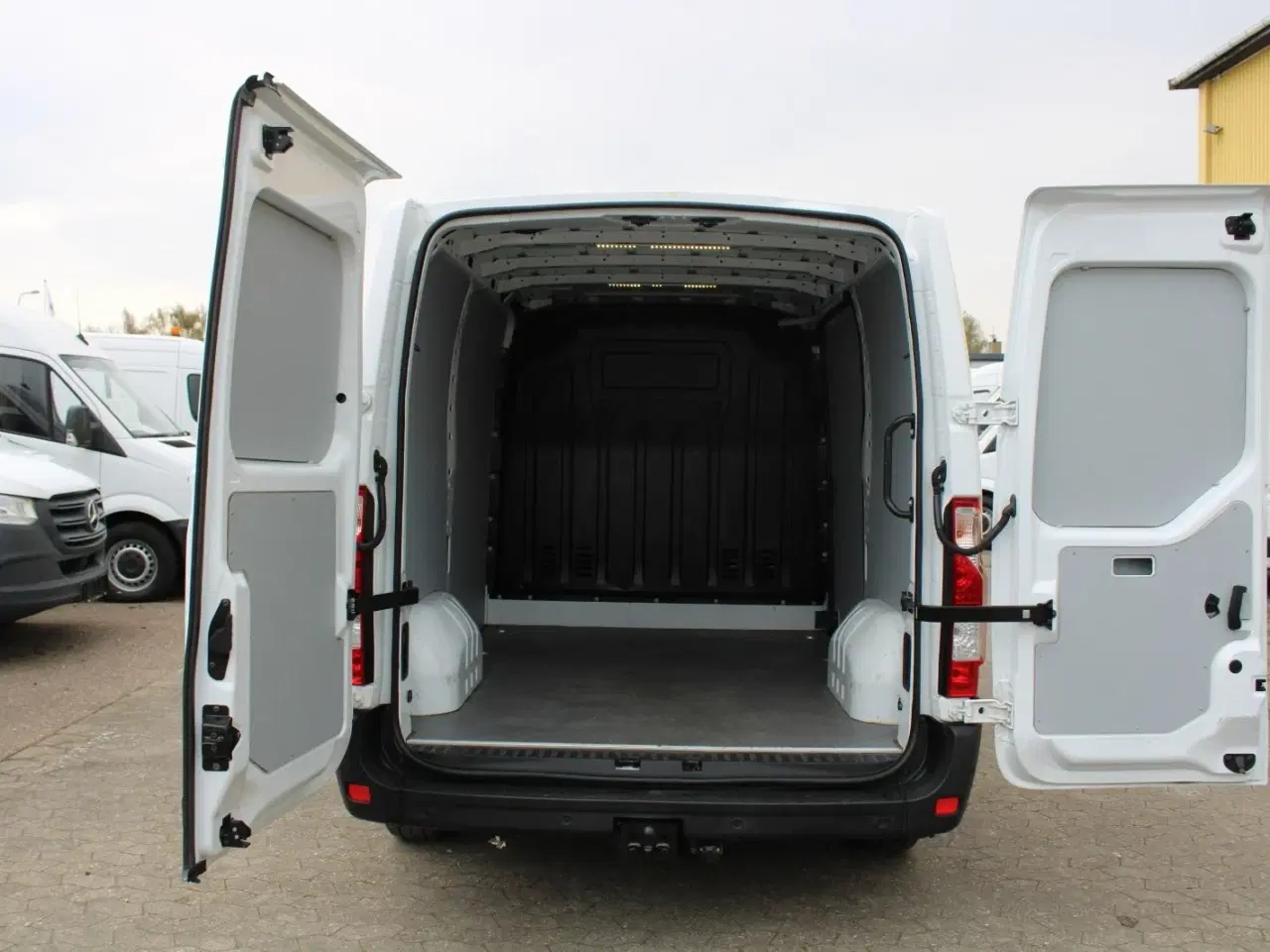 Billede 10 - Renault Master IV T28 2,3 dCi 135 L1H1 Kassevogn