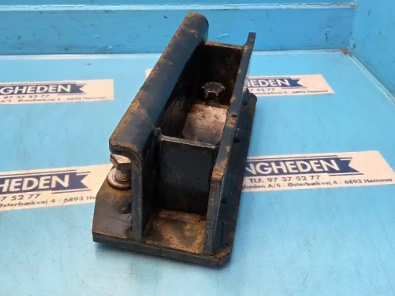 Billede 5 - New Holland TN95F Frontvægt Base 5177528