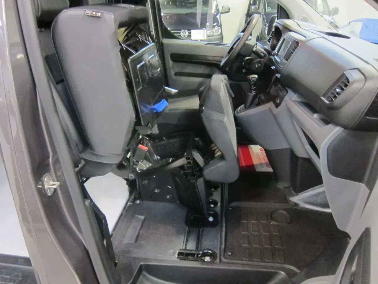 Billede 9 - Peugeot Expert 2,0 BlueHDi 120 L2 Premium Van