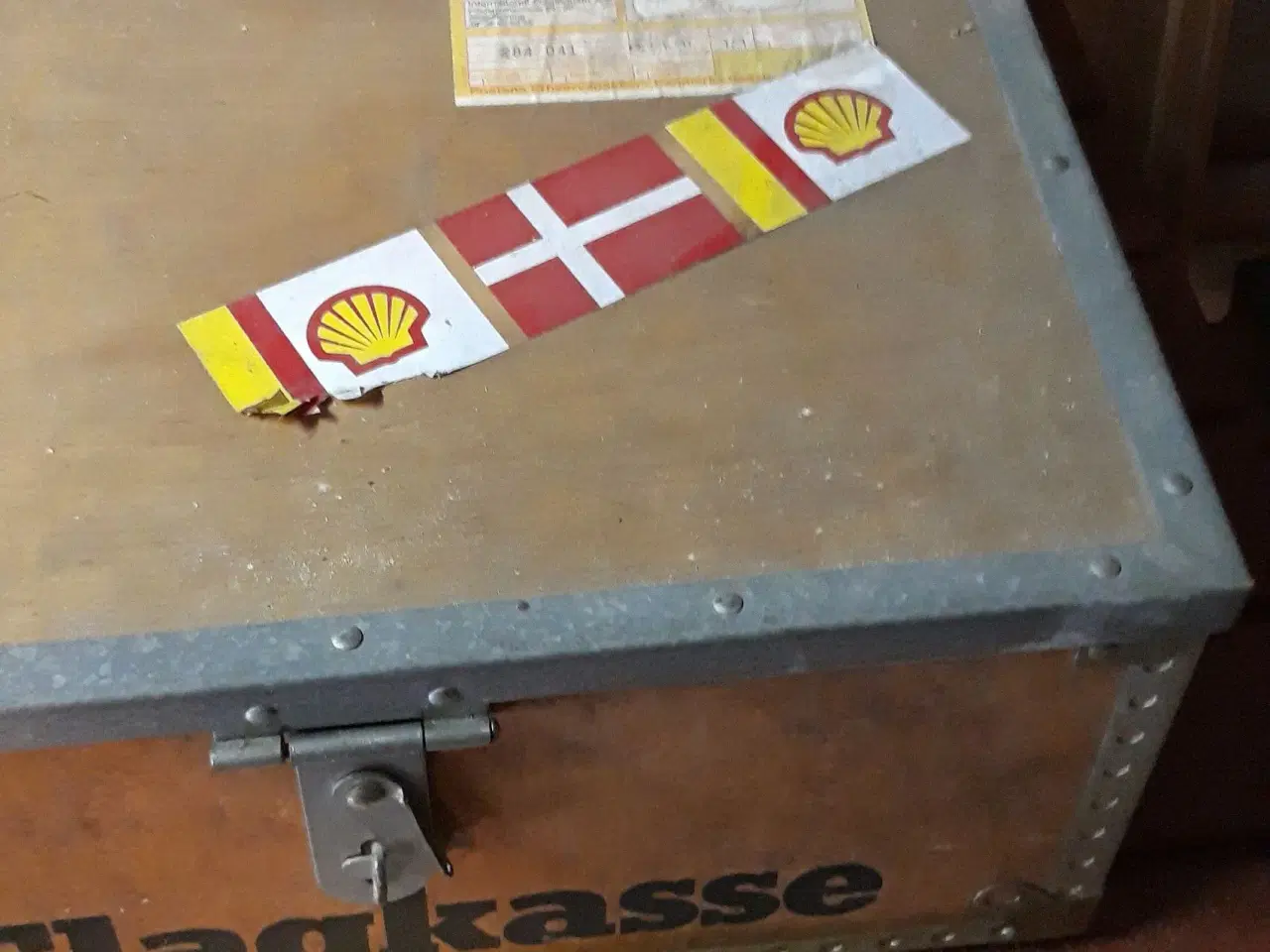 Billede 1 - flagkasse fra shell