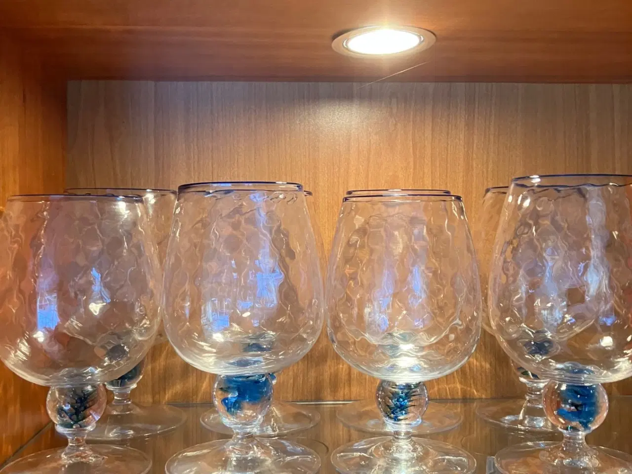 Billede 2 - Mundblæste rødvinsglas