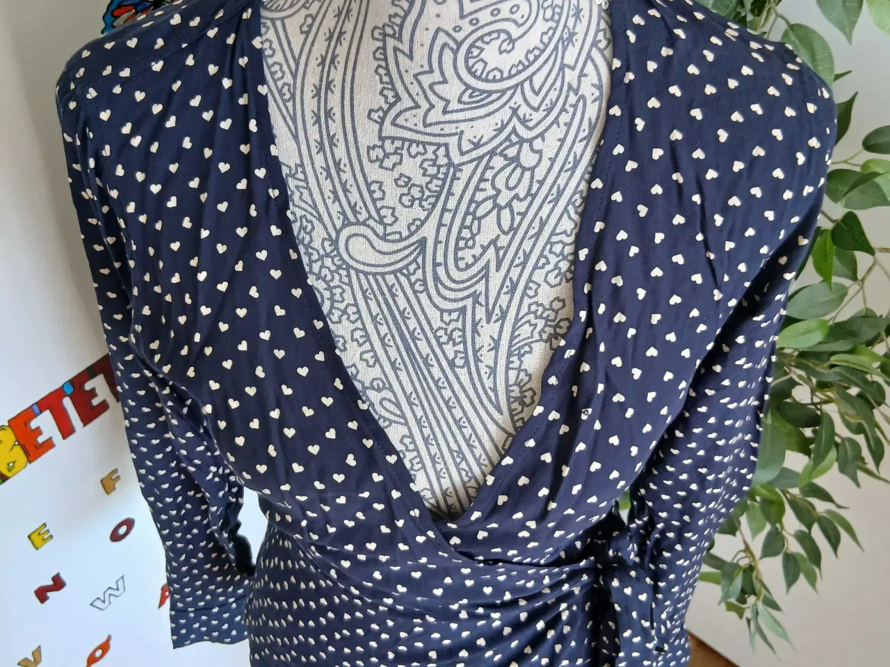 Billede 2 - Slå-om bluse. Ganni. XS/34