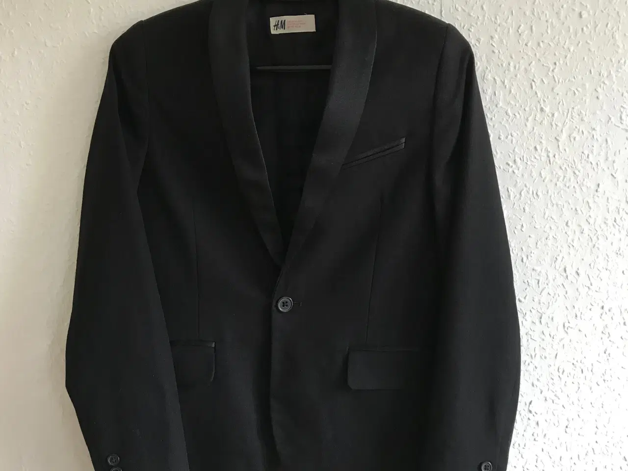 Billede 1 - Drenge blazer sort m/ hvid skjorte