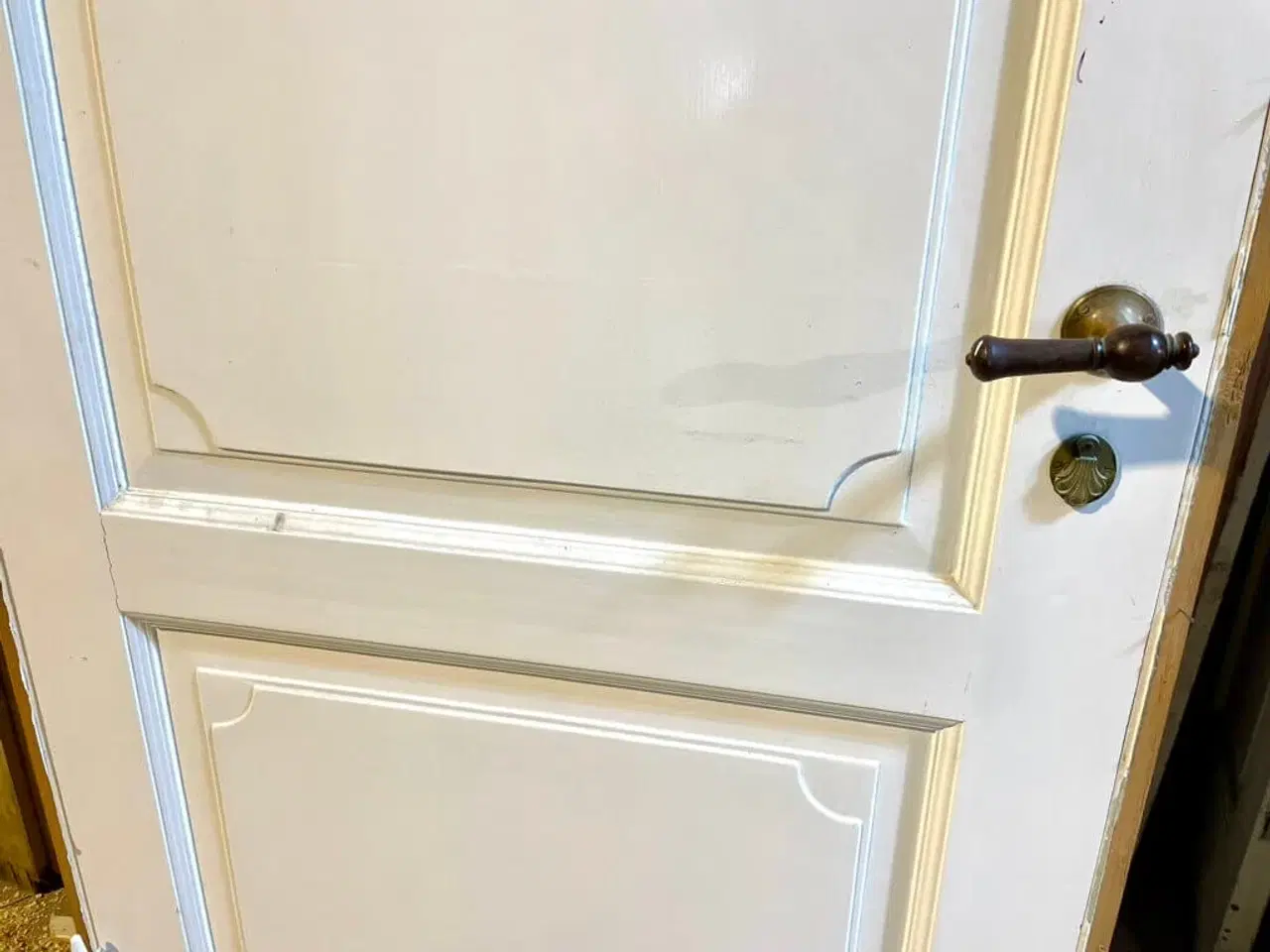 Billede 4 - Klassisk fyldningsdør m. fine fyldninger