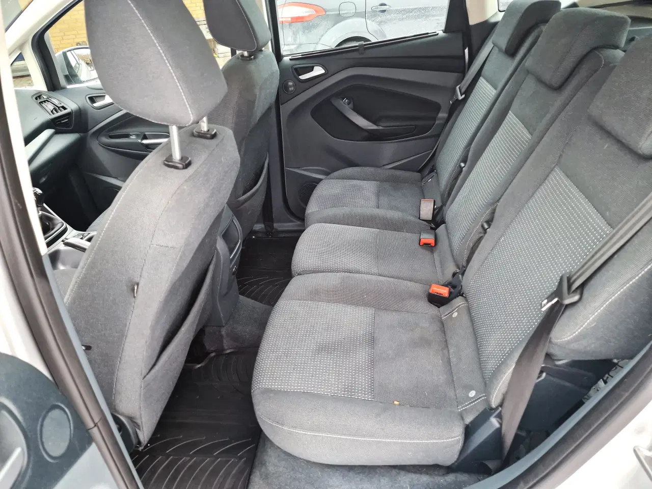 Billede 8 - Velholdt, driftssikker og komplet udstyret familie