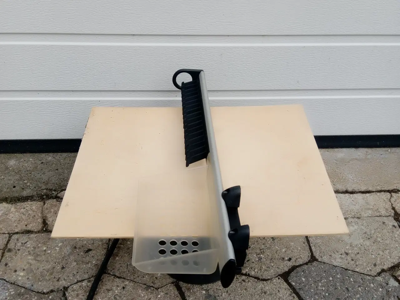 Billede 1 - Slipseholder med udtræk og småtingsbakke