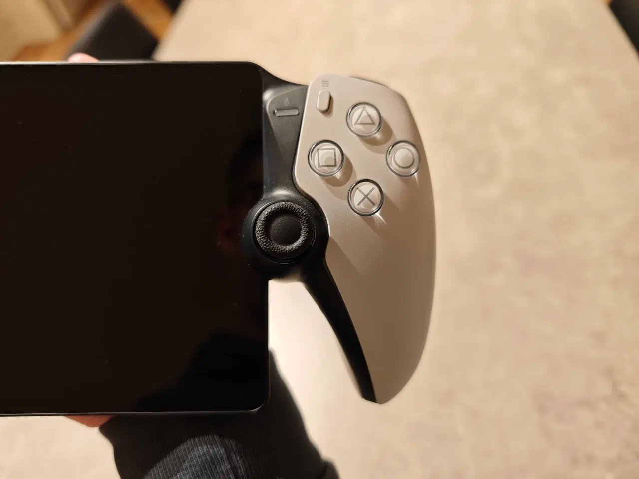 Billede 5 - PlayStation Portal Remote Player 8"