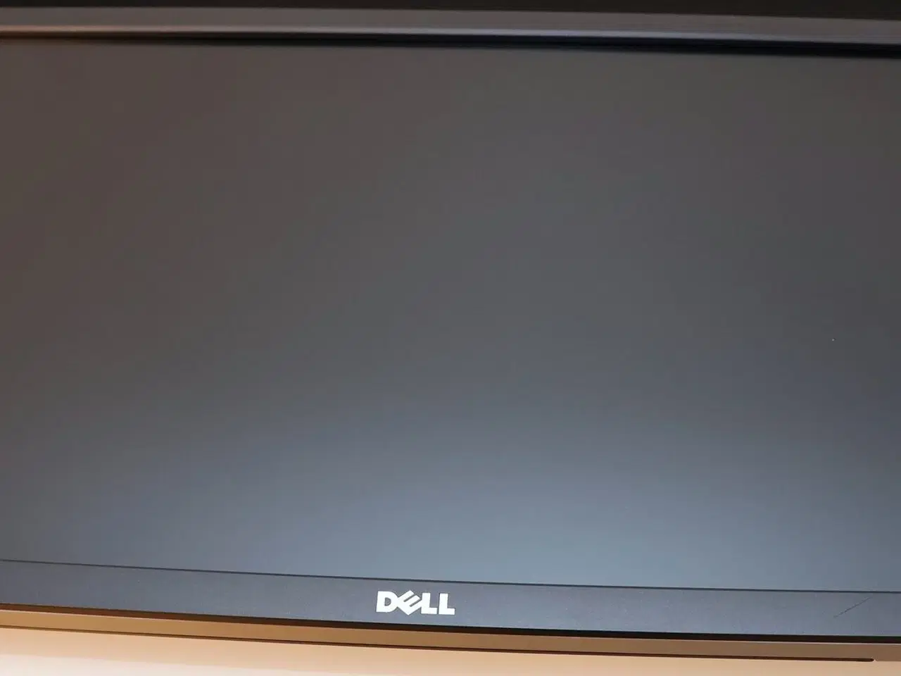 Billede 2 - 27" Dell UltraSharp U2713HMt