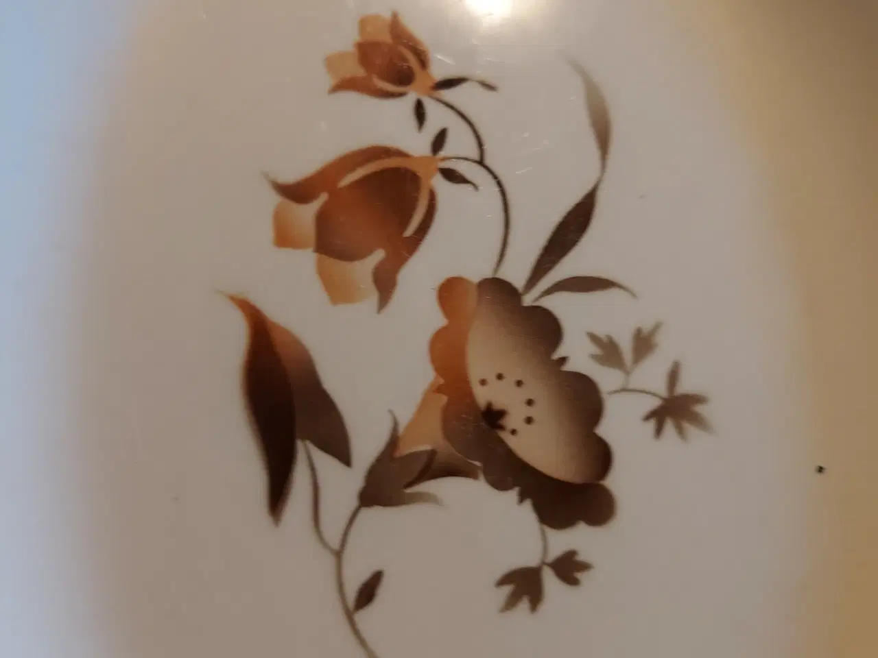 Billede 2 - Aluminia Convolvulus (Snerlel) 2 stk fade samlet 