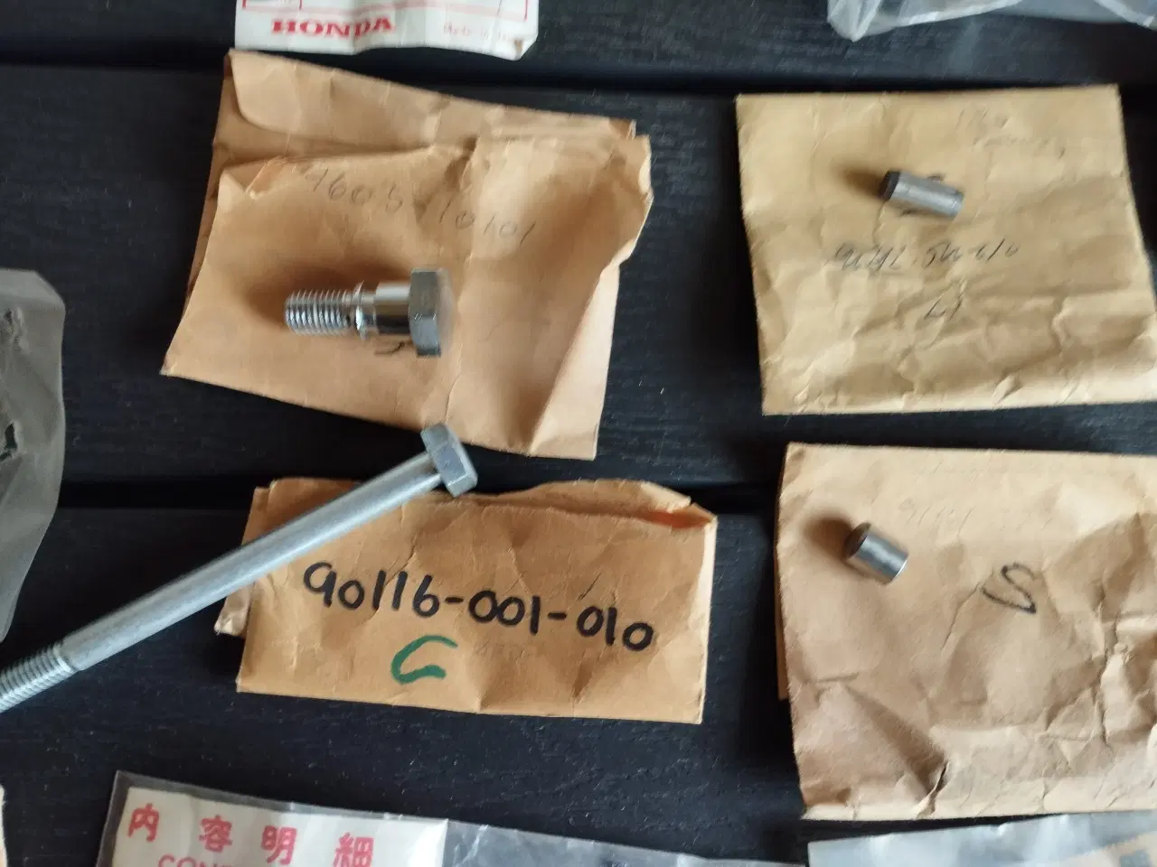 Billede 7 -  Nye reservedele m.v. Honda M.C (8)     ( Se %)