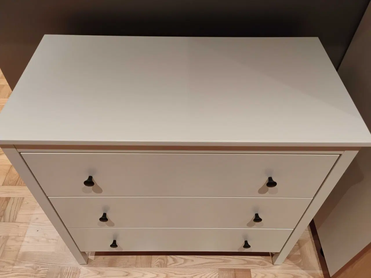 Billede 2 - Kommode i pæn stand