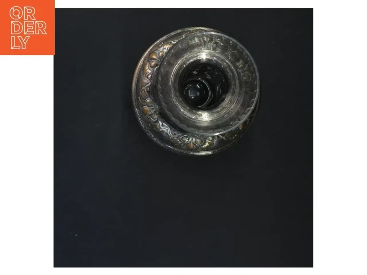 Billede 2 - Retro vase i sølvplet med blomstermønster (str. 24x12 cm)