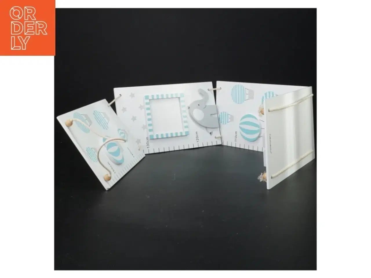 Billede 3 - Børne vækstmåler fra Jabadabado (str. Selve pladerne er 80 x 12 cm)