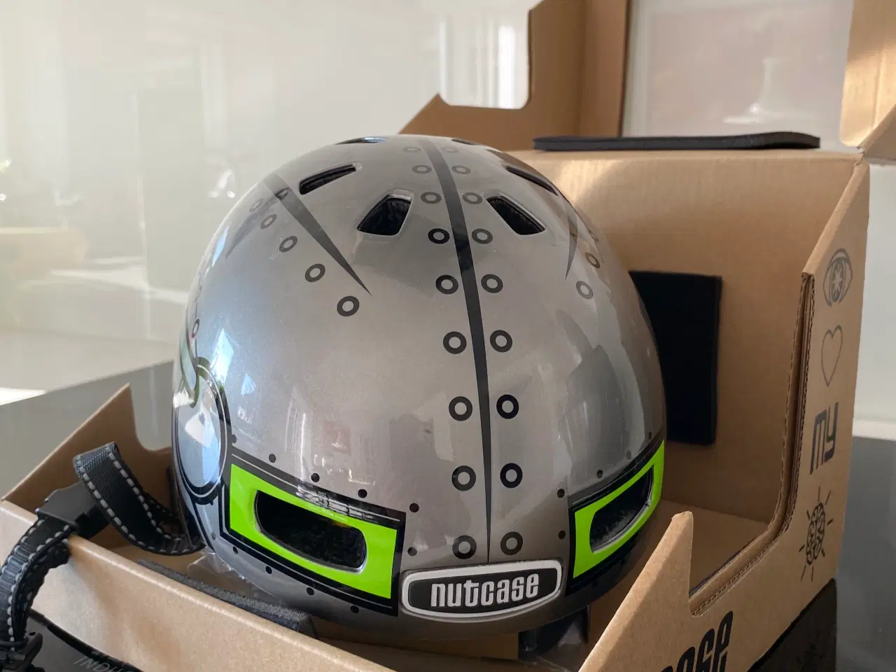 Billede 2 - Nutcase little Nutty T - Roby Boy med MIPS - ny