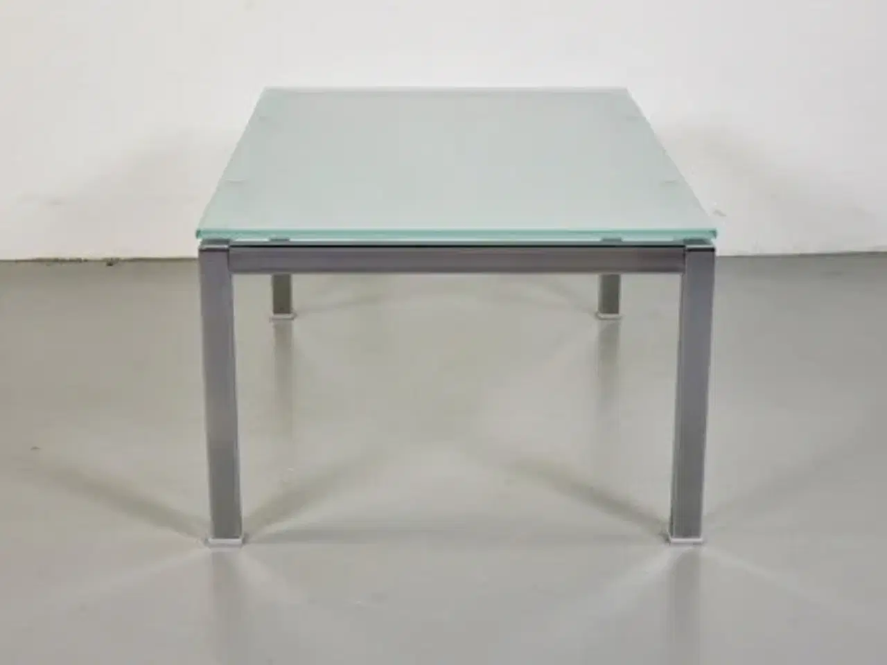 Billede 4 - Pedrali glasbord med krom understel, 120x69 cm.