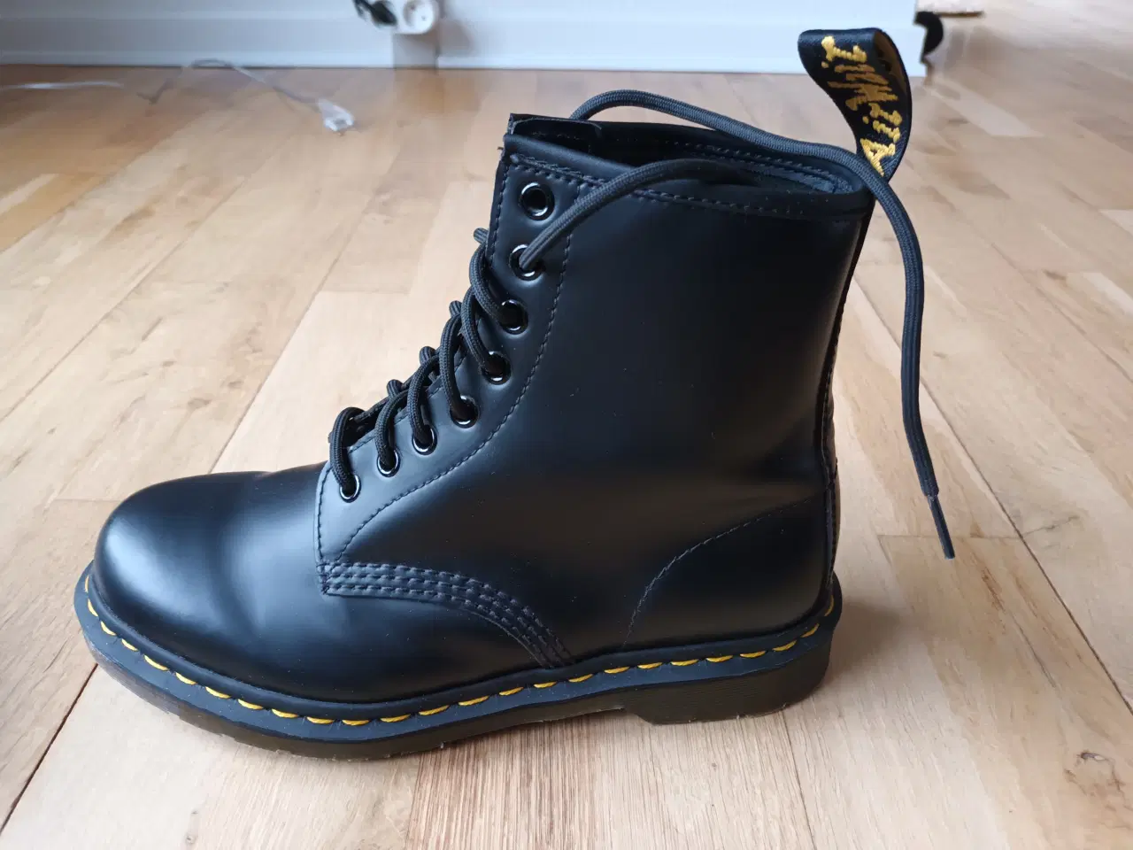 Billede 1 - Dr. Martens 1460, 8 Eye boot, læder