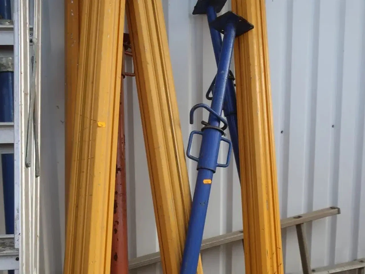 Billede 1 - Div. støttebukke/forskallingsstøtter