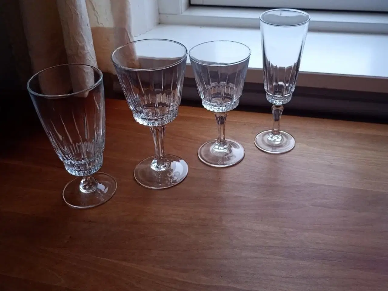 Billede 1 - Vin glas, øl, hvidvin, rødvin og champagne glas