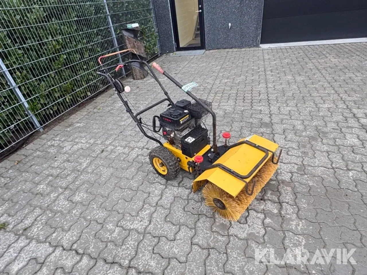 Billede 2 - Fejemaskine