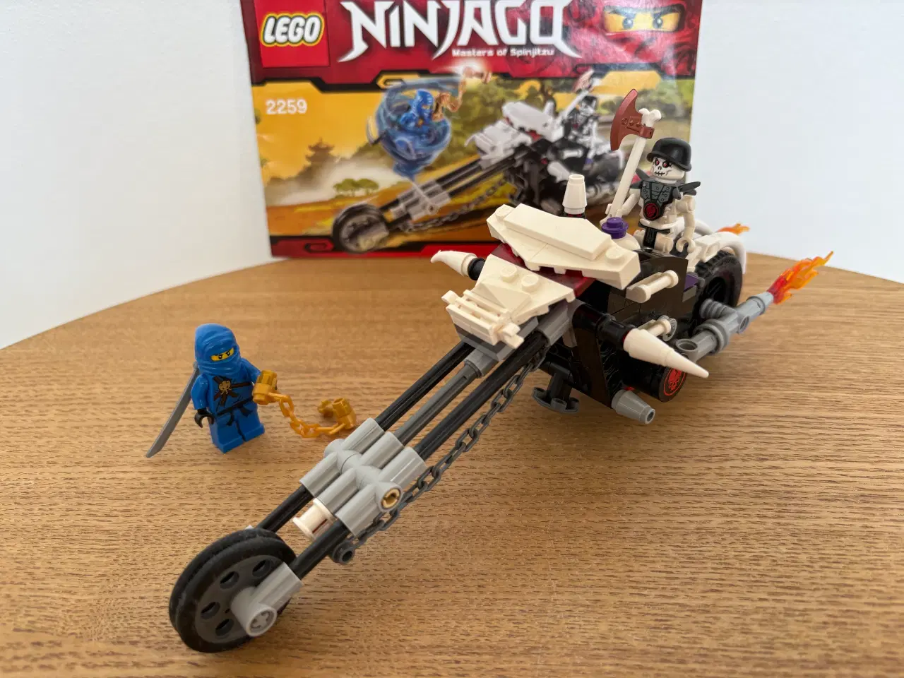 Billede 1 - LEGO Ninjago – Skull Motorbike (2259) – Udgået sæt