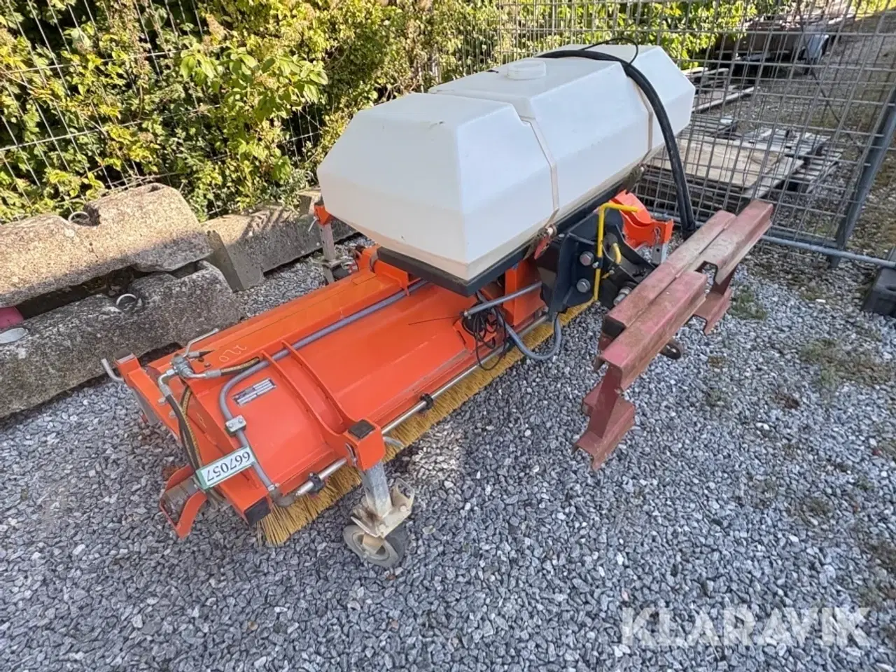 Billede 3 - Kost med opsamler og vandtank Moderntech BMR 200