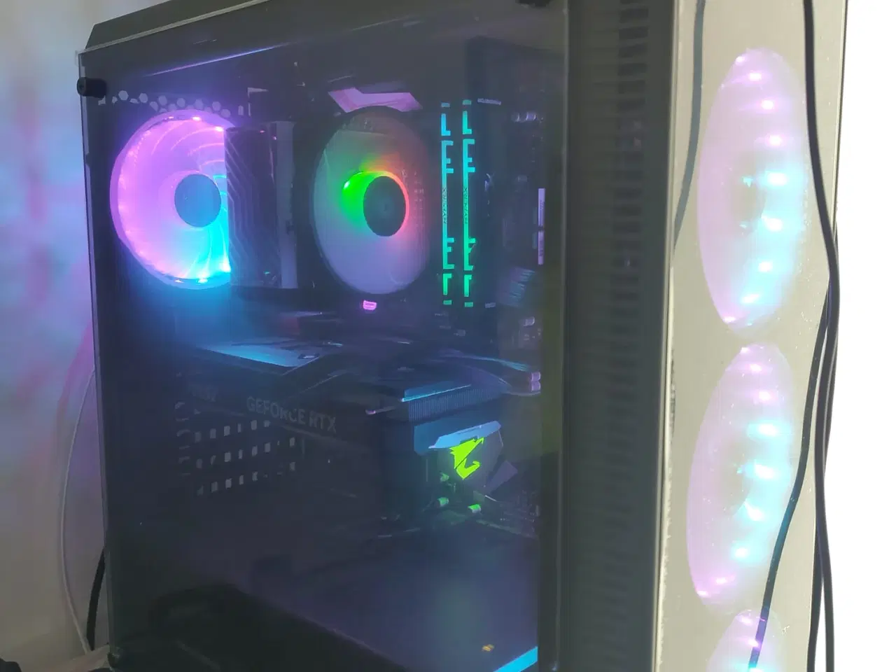 Billede 3 - Komplet Gaming PC Setup – RTX 4070 + Ryzen 7 + 2K 