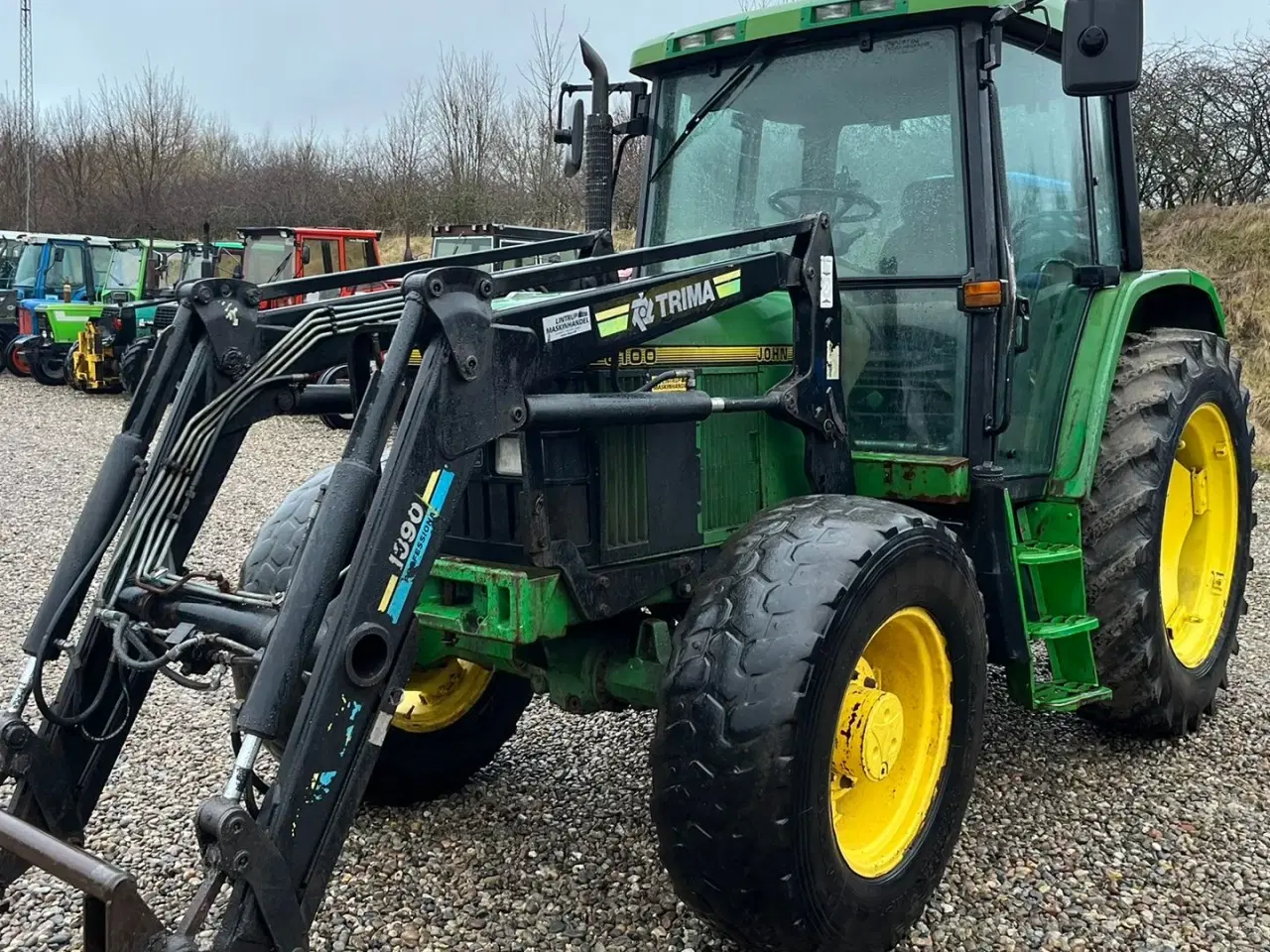 Billede 17 - John Deere 6100 Med frontlæsser